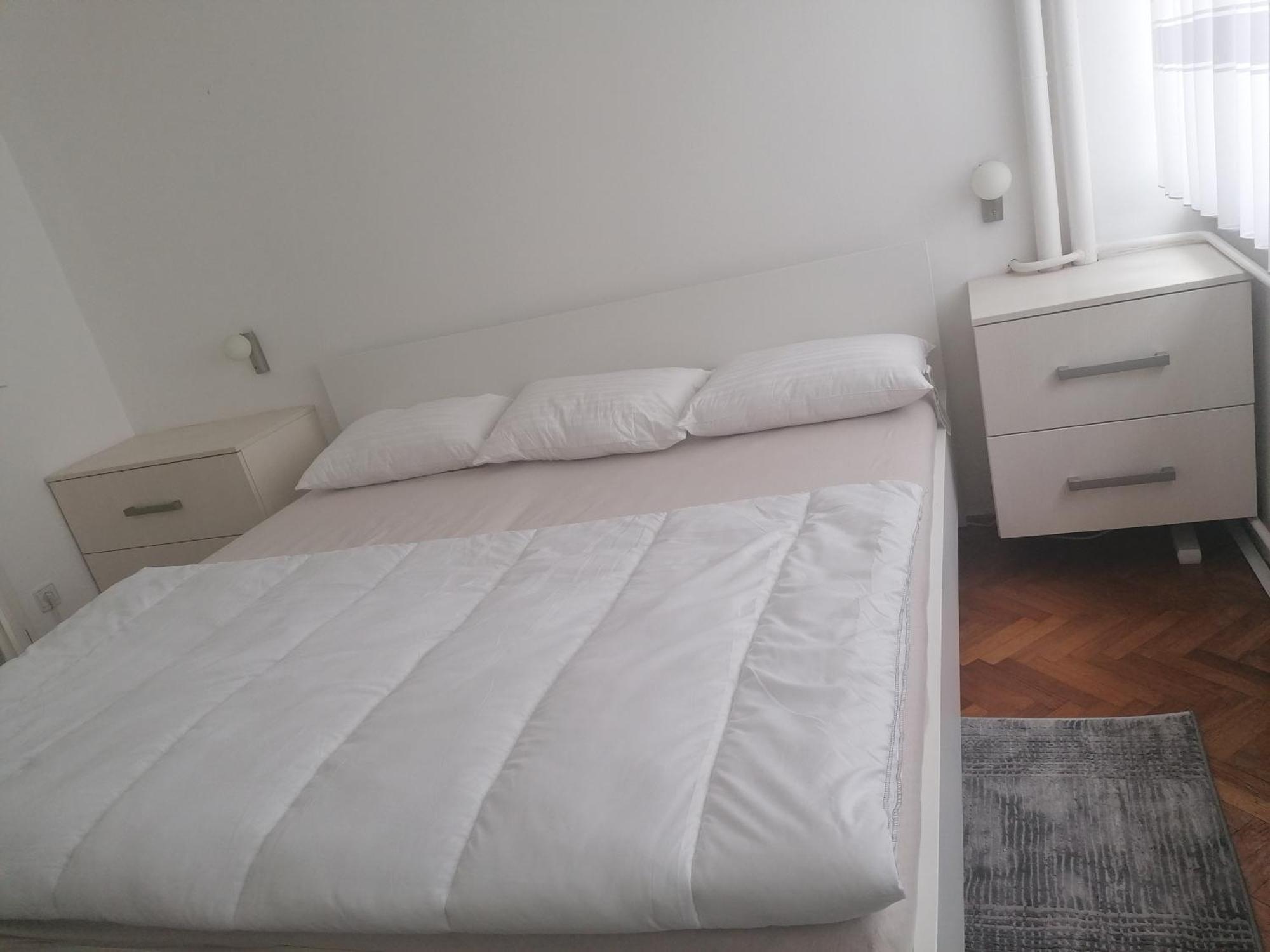 Tina Apartment Karlovac Exterior photo